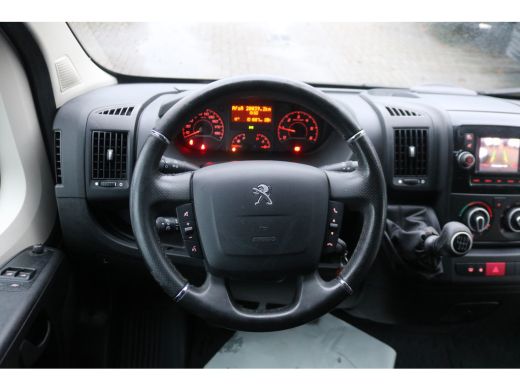 Peugeot Boxer 2.2 BlueHDi 140pk Airco Navigatie Camera ActivLease financial lease