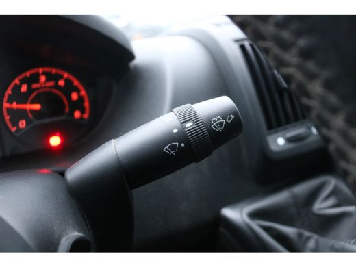 Peugeot Boxer 2.2 BlueHDi 140pk Airco Navigatie Camera ActivLease financial lease