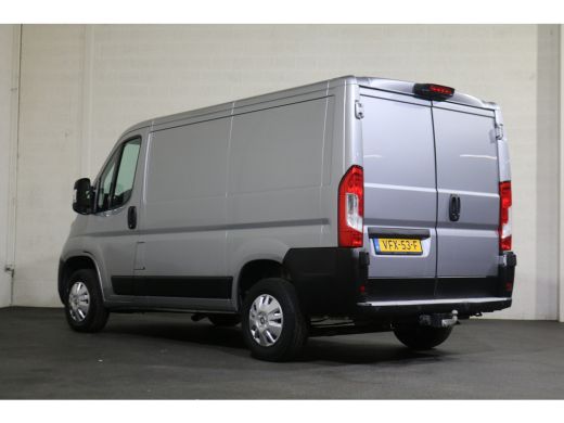 Peugeot Boxer 2.2 BlueHDi 140pk Airco Navigatie Camera ActivLease financial lease
