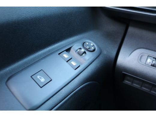Peugeot e-Partner 136 L1 50 kWh ActivLease financial lease