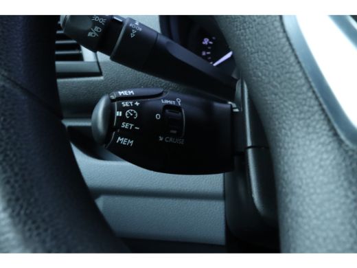 Peugeot Expert 2.0 BlueHDI 145 Long Asphalt | Glas opbouw | Imperiaal | Cruise COntrol | Camera | Navi | Carplay... ActivLease financial lease