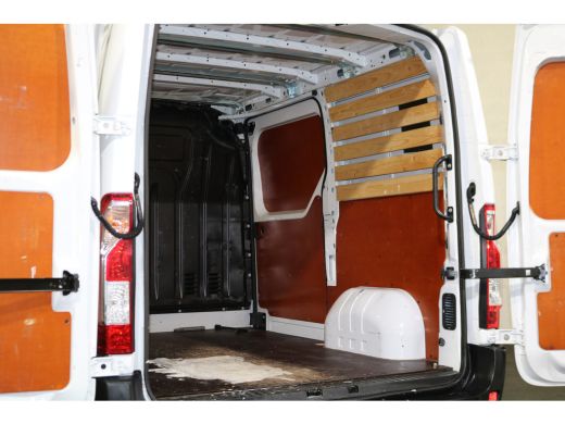 Renault Master 2.3 dCi 135pk L1 H1 Airco Glasresteel ActivLease financial lease