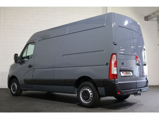 Renault Master 2.3 dCi 180pk L2 H2 Airco Navigatie Camera Trekhaak ActivLease financial lease