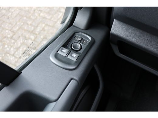 Renault Master 2.3 dCi 180pk L2 H2 Airco Navigatie Camera Trekhaak ActivLease financial lease