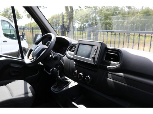 Renault Master 2.3 dCi 180pk L2 H2 Airco Navigatie Camera Trekhaak ActivLease financial lease