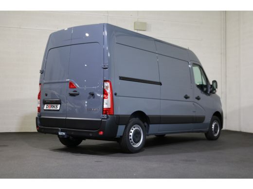 Renault Master 2.3 dCi 180pk L2 H2 Airco Navigatie Camera Trekhaak ActivLease financial lease