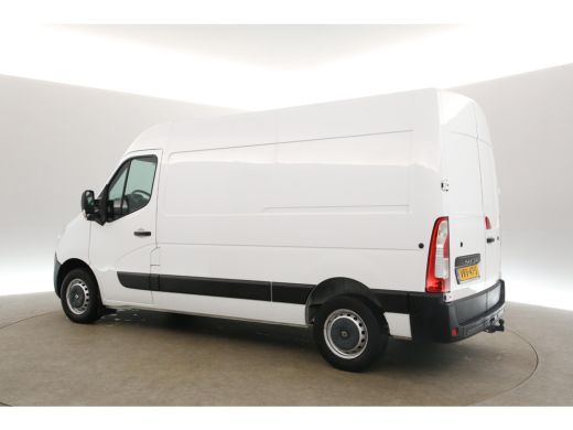 Renault Master T33 2.3 dCi L2H2 146PK Airco Camera Cruise Navi 3 Persoons Parkeersensoren Elektrpakket Trekhaak ActivLease financial lease