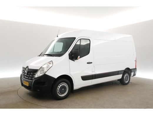 Renault Master T33 2.3 dCi L2H2 146PK Airco Camera Cruise Navi 3 Persoons Parkeersensoren Elektrpakket Trekhaak ActivLease financial lease