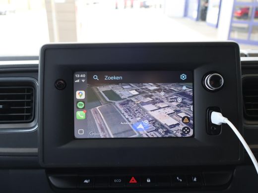 Renault Master T35 2.3 dCi 135 PK L2H2 3-ZITS WORK EDITION + TREKHAAK 2500 KG | APPLE CARPLAY | CAMERA ActivLease financial lease