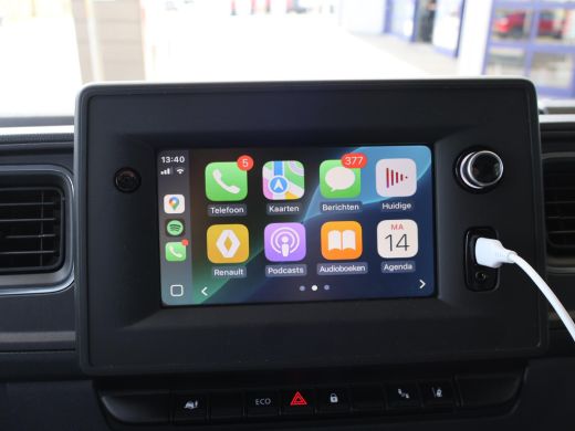 Renault Master T35 2.3 dCi 135 PK L2H2 3-ZITS WORK EDITION + TREKHAAK 2500 KG | APPLE CARPLAY | CAMERA ActivLease financial lease