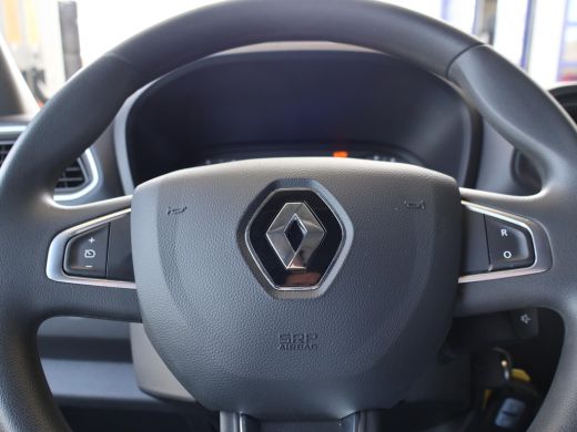 Renault Master T35 2.3 dCi 135 PK L2H2 3-ZITS WORK EDITION + TREKHAAK 2500 KG | APPLE CARPLAY | CAMERA ActivLease financial lease