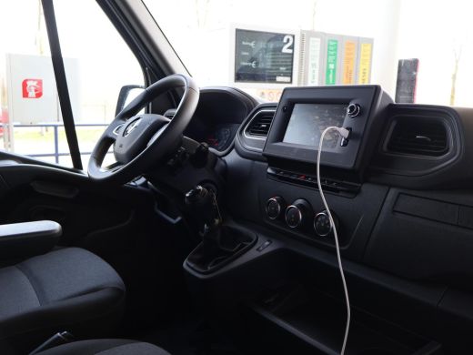 Renault Master T35 2.3 dCi 135 PK L2H2 3-ZITS WORK EDITION + TREKHAAK 2500 KG | APPLE CARPLAY | CAMERA ActivLease financial lease