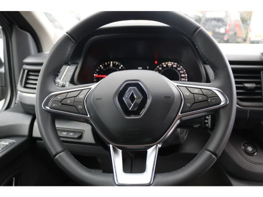Renault Trafic 2.0 dCi 150pk L2 H1 Airco Automaat Navigatie Camera Trekhaak ActivLease financial lease