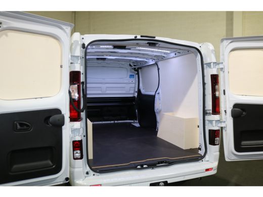 Renault Trafic 2.0 dCi 170pk L2 H1 Automaat Airco Navigatie Camera Trekhaak ActivLease financial lease