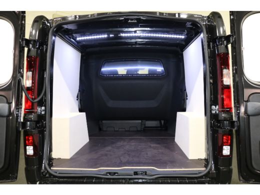 Renault Trafic 2.0 dCi 170pk L2 H1 DC Airco Navigatie Camera 2x Schuifdeur Digital Dashboard Trekhaak Face Lift ActivLease financial lease