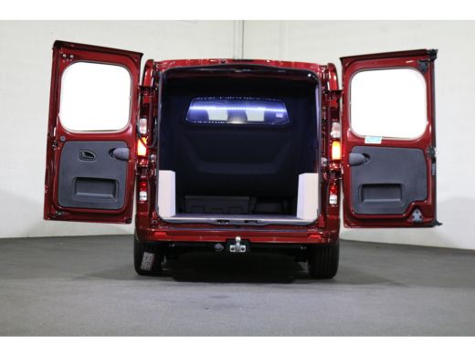 Renault Trafic 2.0 dCi 170pk L2 H1 DC Airco Navigatie Camera 2x Schuifdeur Digital Dashboard Trekhaak Face Lift ActivLease financial lease