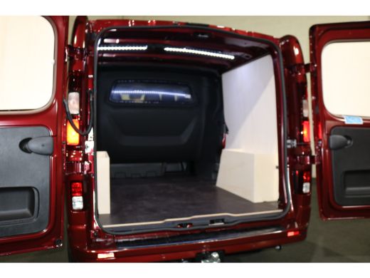 Renault Trafic 2.0 dCi 170pk L2 H1 DC Airco Navigatie Camera 2x Schuifdeur Digital Dashboard Trekhaak Face Lift ActivLease financial lease
