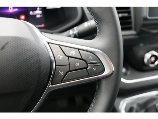 Renault Trafic 2.0 dCi 170pk L2 H1 DC Airco Navigatie Camera 2x Schuifdeur Digital Dashboard Trekhaak Face Lift ActivLease financial lease