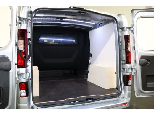Renault Trafic 2.0 dCi 170pk L2 H1 DC Airco Navigatie Camera 2x Schuifdeur Digital Dashboard Trekhaak Face Lift ActivLease financial lease