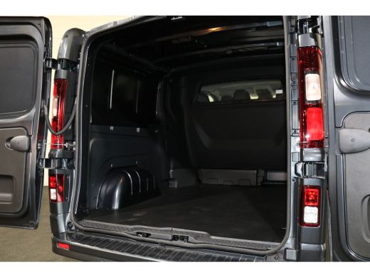 Renault Trafic 2.0 dCi 170pk L2 H1 DC Airco Navigatie Camera 2x Schuifdeur Luxe ActivLease financial lease