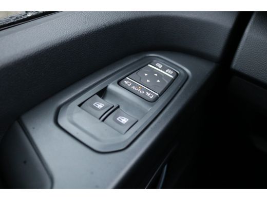 Renault Trafic 2.0 dCi 170pk L2 H1 DC Airco Navigatie Camera 2x Schuifdeur Luxe ActivLease financial lease
