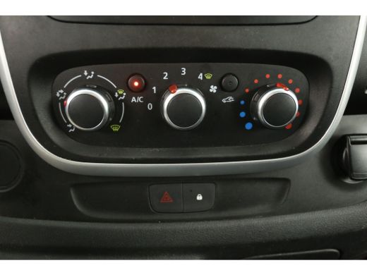 Renault Trafic 2.0 dCi T29 L2H1 Airco Camera Cruise Navigatie LED PDC 3 Persoons Elektrpakket ActivLease financial lease