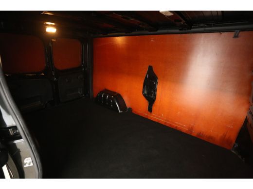 Renault Trafic 2.0 dCi T29 L2H1 Airco Camera Cruise Navigatie LED PDC 3 Persoons Elektrpakket ActivLease financial lease