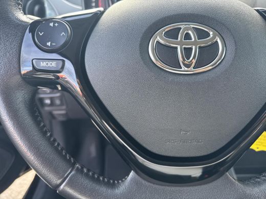 Toyota Aygo 1.0 VVT-i x-joy cabrio | 06-10141018 Voor meer informatie ActivLease financial lease