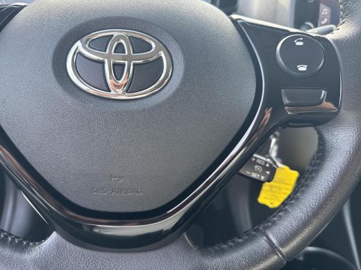 Toyota Aygo 1.0 VVT-i x-joy cabrio | 06-10141018 Voor meer informatie ActivLease financial lease