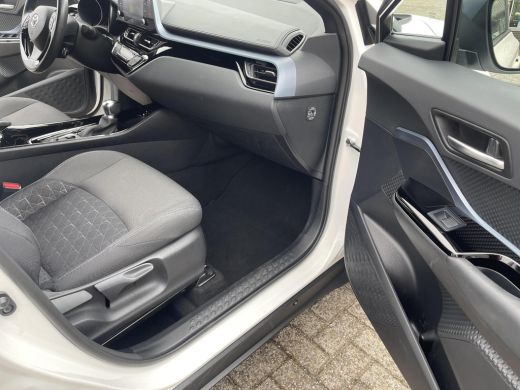 Toyota C-HR 2.0 Hybrid First Edition ActivLease financial lease