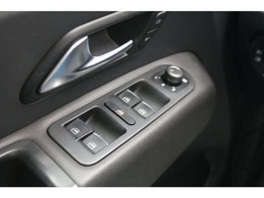 Volkswagen Amarok 3.0 TDI V6 4Motion Plus Cab Highline Airco Navigatie Camera Automaat ActivLease financial lease