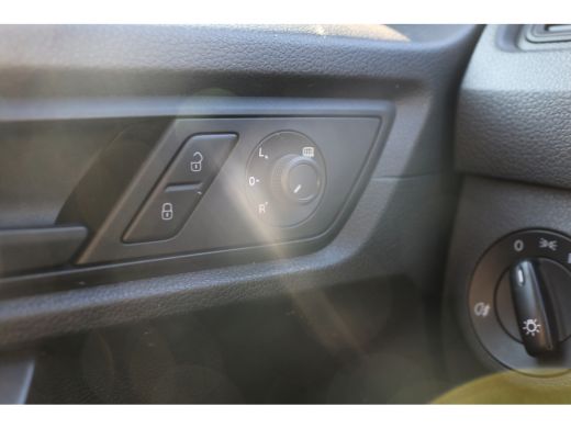 Volkswagen Caddy 2.0 TDI 102pk Maxi Airco Navigatie Camera Trekhaak 2x Schuifdeur ActivLease financial lease