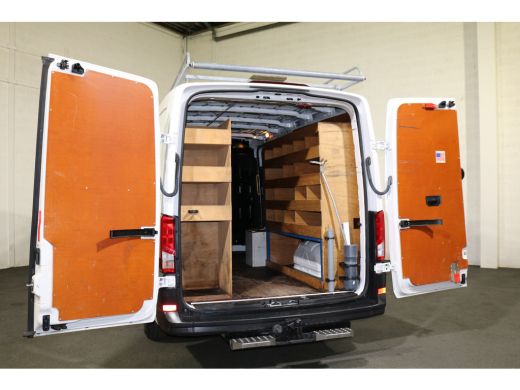 Volkswagen Crafter 2.0 TDI 140pk L3 H2 Airco Imperiaal Trap Trekhaak 3.000kg ActivLease financial lease