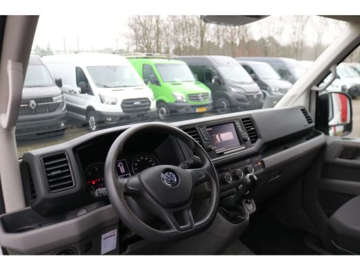 Volkswagen Crafter 2.0 TDI 140pk L3 H2 Airco Imperiaal Trap Trekhaak 3.000kg ActivLease financial lease