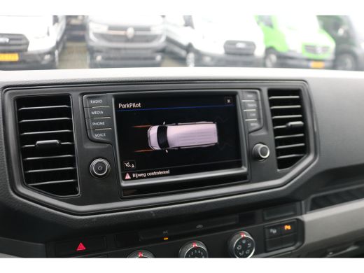 Volkswagen Crafter 2.0 TDI 140pk L3 H2 Airco Imperiaal Trap Trekhaak 3.000kg ActivLease financial lease