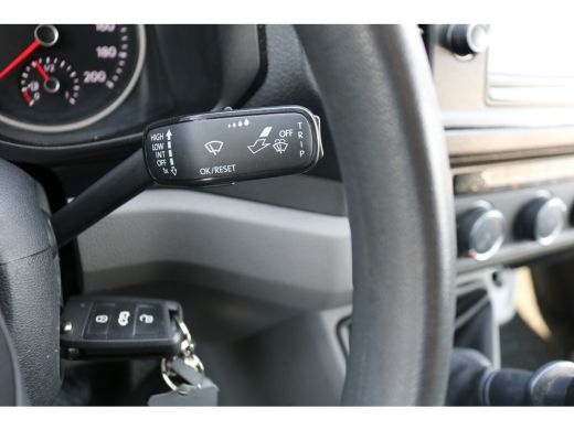 Volkswagen Crafter 2.0 TDI L3 H2 Airco Navigatie Imperiaal Trap Trekhaak ActivLease financial lease