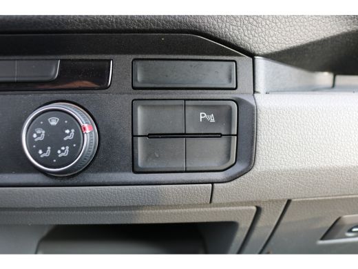 Volkswagen Crafter 2.0 TDI L3 H2 Airco Navigatie Imperiaal Trap Trekhaak ActivLease financial lease