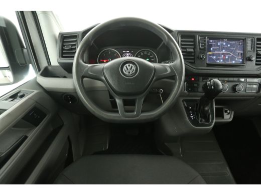 Volkswagen Crafter 2.0 TDI L3H2 140PK 3000KG Trekgew. DC Automaat 5 Pers Airco Cruise Carplay DSG Navi PDC Trekhaak ActivLease financial lease