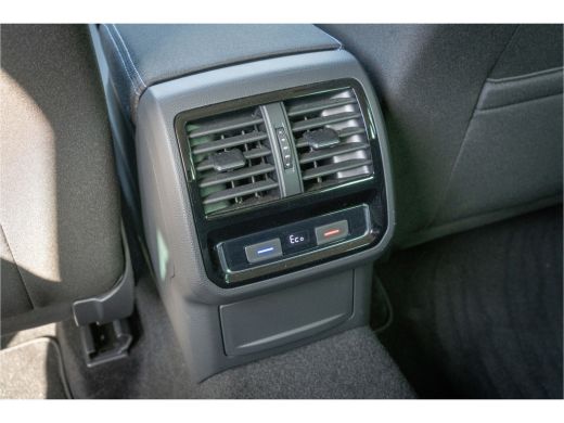 Volkswagen Passat Variant Volkswagen 1.4 TSI PHEV GTE Business | 18 inch | Ergo stoelen +geheugen| Rondomzicht| Ada... ActivLease financial lease