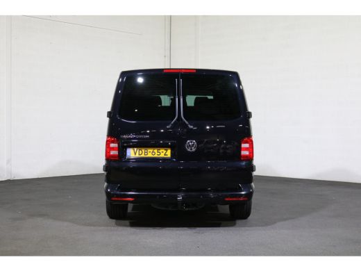 Volkswagen Transporter 2.0 TDI 150pk L2 H1 DC Automaat Airco Navigatie 2x Schuifdeur ActivLease financial lease