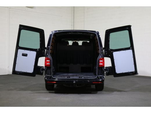 Volkswagen Transporter 2.0 TDI 150pk L2 H1 DC Automaat Airco Navigatie 2x Schuifdeur ActivLease financial lease
