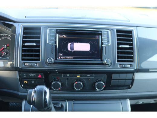 Volkswagen Transporter 2.0 TDI 150pk L2 H1 DC Automaat Airco Navigatie 2x Schuifdeur ActivLease financial lease