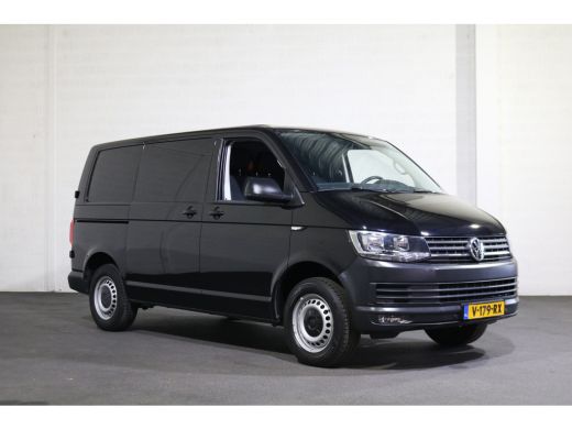Volkswagen Transporter 2.0 TDI L1 H1 150pk Airco Navigatie ActivLease financial lease