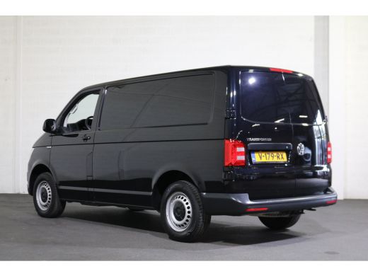 Volkswagen Transporter 2.0 TDI L1 H1 150pk Airco Navigatie ActivLease financial lease