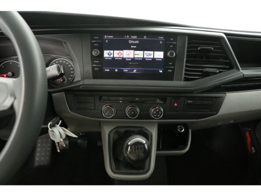 Volkswagen Transporter 2.0 TDI L1H1 140PK Airco Carplay Cruise 2xSchuifdeur Navigatie PDC 3 Persoons Elektrpakket ActivLease financial lease