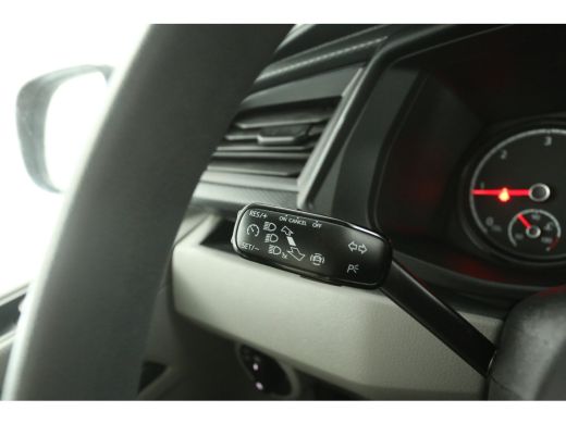 Volkswagen Transporter 2.0 TDI L1H1 140PK Airco Carplay Cruise 2xSchuifdeur Navigatie PDC 3 Persoons Elektrpakket ActivLease financial lease