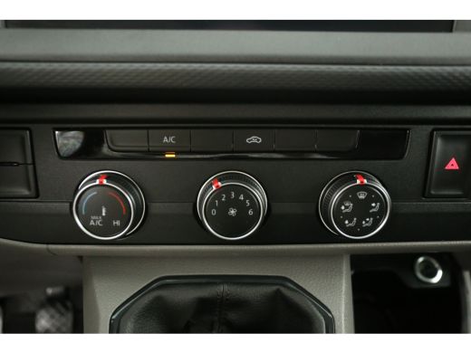 Volkswagen Transporter 2.0 TDI L1H1 140PK Airco Carplay Cruise 2xSchuifdeur Navigatie PDC 3 Persoons Elektrpakket ActivLease financial lease