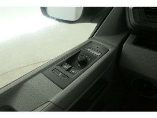 Volkswagen Transporter 2.0 TDI L1H1 140PK Airco Carplay Cruise 2xSchuifdeur Navigatie PDC 3 Persoons Elektrpakket ActivLease financial lease