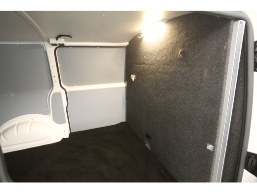 Volkswagen Transporter 2.0 TDI L1H1 140PK Airco Carplay Cruise 2xSchuifdeur Navigatie PDC 3 Persoons Elektrpakket ActivLease financial lease