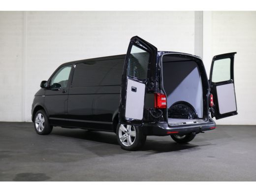Volkswagen Transporter 2.0 TDI L2 H1 102pk Airco Trekhaak 52dkm ActivLease financial lease